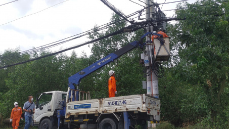 Điện lực TP.HCM sẵn sàng các phương án ứng phó với bão Noru