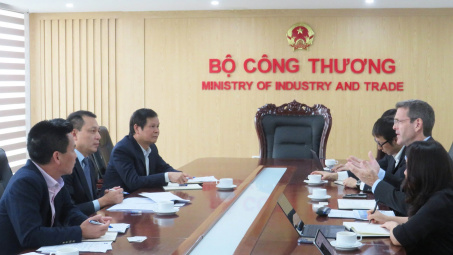 Đẩy nhanh tiến độ gia hạn thực hiện Dự án phát triển lưới điện Hà Nội và TP.HCM vay vốn ADB