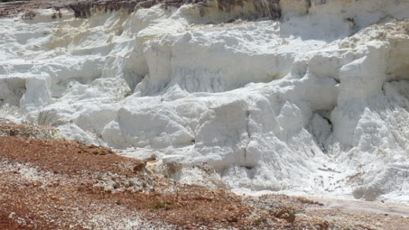 Hoàn thiện công nghệ, thiết bị chế biến sâu cao lanh Lâm Đồng làm nguyên liệu trong công nghiệp sản xuất gốm sứ và sơn