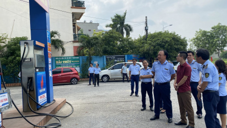 Tổng cục Quản lý thị trường giám sát nguồn cung xăng dầu trên địa bàn tỉnh Nam Định