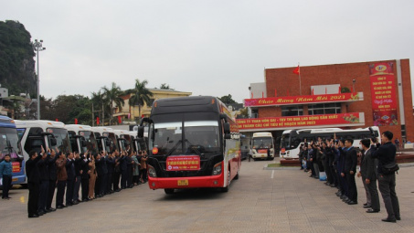 Những chuyến xe ấm tình thợ mỏ