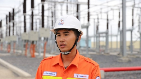 Đầu năm trò chuyện với người đạt giải Nhất thợ giỏi EVN năm 2022 nghề quản lý vận hành trạm biến áp