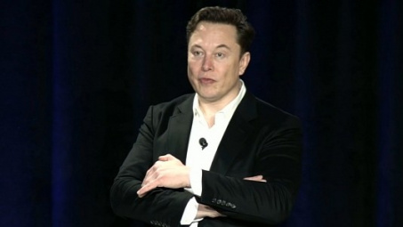 Quốc tế nổi bật: Tỷ phú Elon Musk gặp rắc rối vì “vạ miệng”