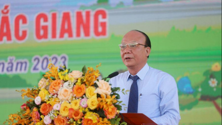 T&T Group tài trợ 15 tỷ đồng tu bổ khán đài Sân vận động Bắc Giang