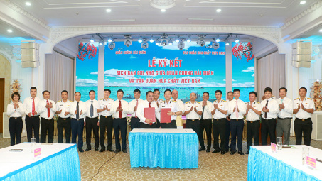 VINACHEM: Ký kết biên bản ghi nhớ với Quân chủng Hải Quân