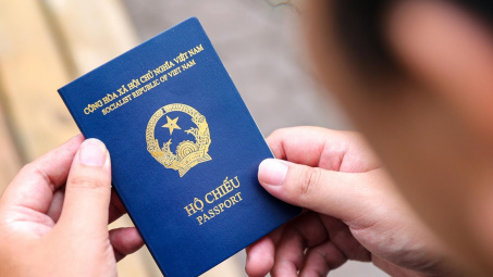 Tiện ích từ việc cấp hộ chiếu phổ thông trực tuyến, nhận kết quả tại nhà