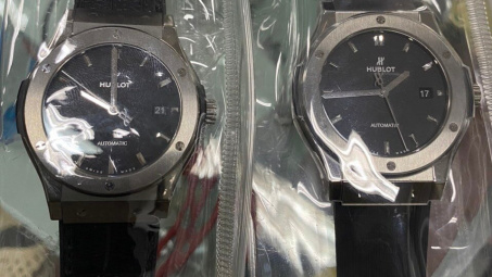 Quản lý thị trường Hà Nội: Tạm giữ hàng chục chiếc đồng hồ có giá trị lên đến hàng tỷ đồng