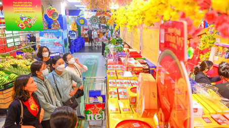 Sắp vào mùa cao điểm, doanh nghiệp bán lẻ vẫn cần nỗ lực để duy trì tăng trưởng doanh thu