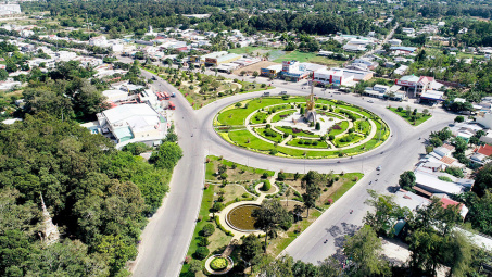 Trà Vinh hướng tới phát triển trung tâm năng lượng sạch và kinh tế biển hiện đại