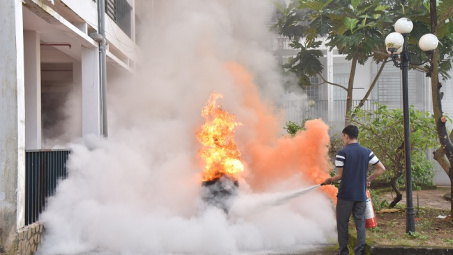 Công ty Nhôm Đắk Nông diễn tập chữa cháy và cứu nạn, cứu hộ