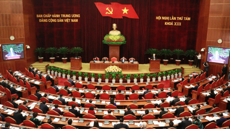 Ban Chấp hành Trung ương Đảng thảo luận lộ trình thực hiện chế độ tiền lương mới