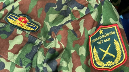 Xử phạt cơ sở tàng trữ trái phép quân tư trang Quân đội nhân dân Việt Nam