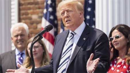 Quốc tế nổi bật: Ông Donald Trump lại tiếp tục “vạ miệng”