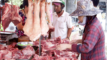 Giá heo hơi hôm nay 30/10: Có thể phục hồi trong tuần này khi nguồn cung đã giảm đáng kể