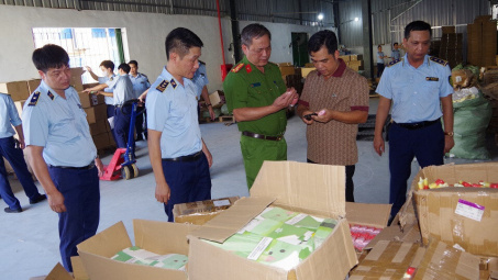 Quản lý thị trường tỉnh Hà Nam: Bắt giữ trên 108 nghìn sản phẩm thuốc lá điện tử