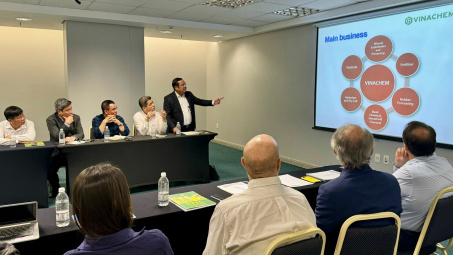 Đoàn công tác của Tập đoàn Hoá chất Việt Nam thăm và làm việc tại Brazil