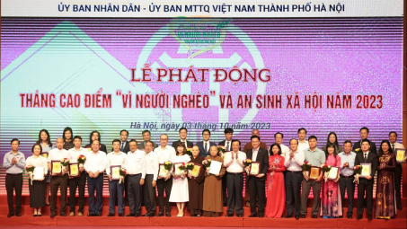 Tập đoàn T&T Group ủng hộ 1 tỷ đồng cho Quỹ “Vì người nghèo” thành phố Hà Nội