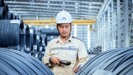 Thép xây dựng Hòa Phát đạt sản lượng bán hàng cao nhất từ đầu năm