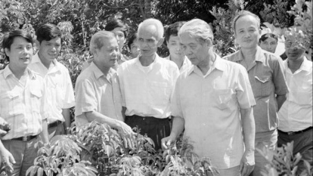 Hai nghị định đầu tiên về kinh tế tư nhân