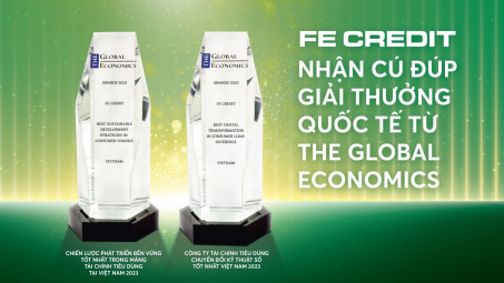 FE CREDIT nhận giải thưởng quốc tế về chuyển đổi số và chiến lược phát triển bền vững