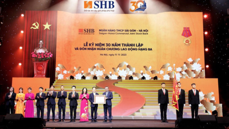 SHB nhận Huân chương Lao động hạng Ba nhân kỷ niệm 30 năm thành lập