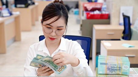 Lãi suất ngân hàng ngày 15/11/2023: Một ngân hàng dẫn đầu lãi suất tiết kiệm online các kỳ ngắn hạn