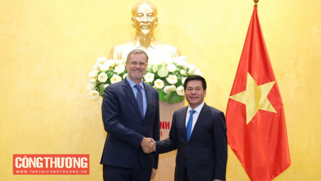 Việt Nam - Pháp ưu tiên các hoạt động hợp tác về chống biến đổi khí hậu