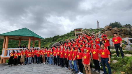 Đảng bộ cơ quan VEAM: Hành trình “Thương về xứ Nẫu”