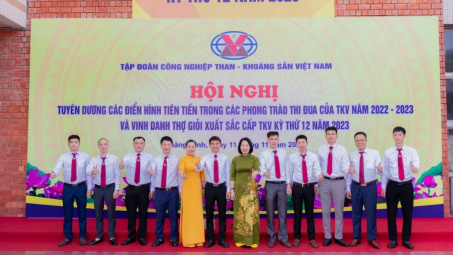 TKV vinh danh thành tích của Tập thể và cá nhân Công ty Than Thống Nhất