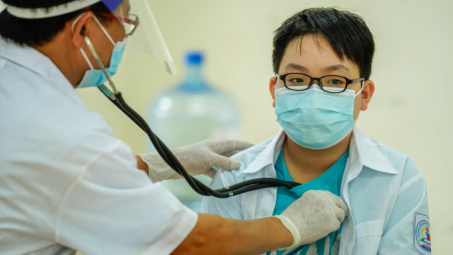 Các yếu tố ảnh hưởng đến việc giữ chân nhân viên y tế ở các bệnh viện công lập tại Thành phố Hồ Chí Minh