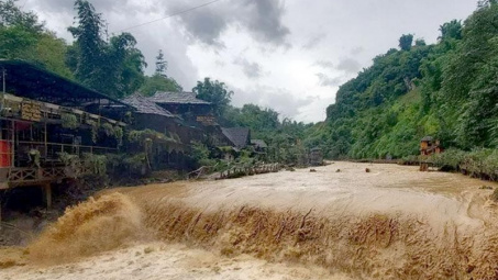 Tin khẩn: Cảnh báo lũ quét, sạt lở đất tại khu vực Lai Châu, Điện Biên, Hà Tĩnh và Đà Nẵng