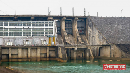 Mực nước hồ thủy điện ngày 6/11: Miền bắc có mưa song mực nước hồ Thác Bà chưa thể cải thiện