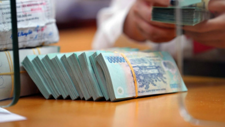 Lãi suất liên tục “hạ nhiệt” - cơ hội “vàng” cho người vay mua nhà, kinh doanh