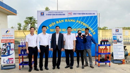 Thúc đẩy hoạt động kinh doanh sản phẩm, dịch vụ ngoài xăng dầu