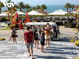 Mô hình các nhân tố tác động đến ý định chuyển đổi công việc của người lao động trong ngành du lịch tại Mũi Né