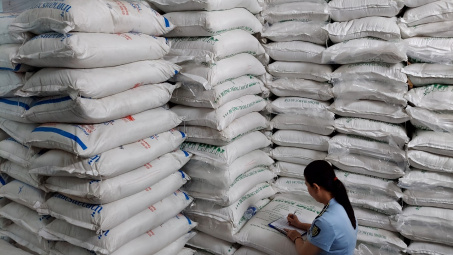 TP. Hồ Chí Minh thu giữ gần 40 tấn đường cát không rõ nguồn gốc