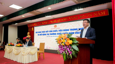 Sản xuất tiêu dùng trong nước tăng trưởng mạnh, tạo đà cho xuất khẩu đột phá