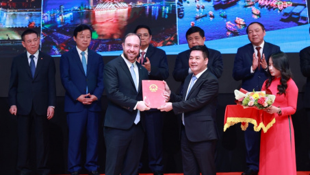 Trao Quyết định phê duyệt chủ trương đầu tư dự án điện khí Sơn Mỹ 2