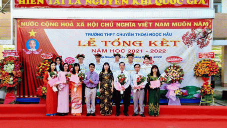 Trường THPT Chuyên Thoại Ngọc Hầu: Tập trung nâng cao chất lượng giáo dục