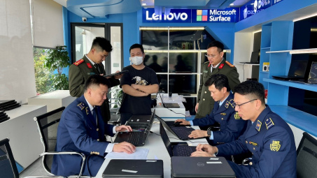 Thái Nguyên: Tạm giữ 26 máy tính xách tay nhập lậu