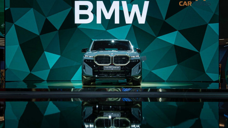 Ngắm BMW XM tại BIMS 2023: thiết kế hybrid của tương lai, xe SUV đắt nhất của hãng xe Đức