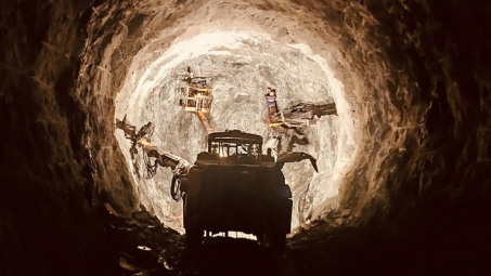 Hoàn thành thông 5.700 mét đường hầm Dự án Nhà máy Thủy điện Ialy mở rộng