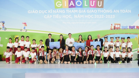 Toyota Việt Nam triển khai Chương trình “Toyota cùng em học An toàn giao thông” năm học 2022 – 2023