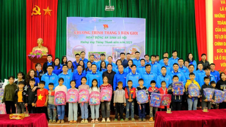 Đoàn Thanh niên DAP - VINACHEM với nhiều hoạt động an sinh tại chương trình "Tháng Ba biên giới"