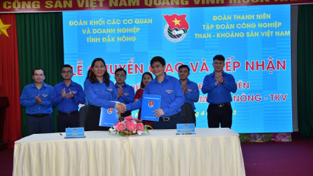 Chuyển giao Đoàn cơ sở Công ty Nhôm Đắk Nông về Tập đoàn TKV