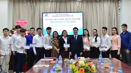 Tết cổ truyền Bunpimay ấm áp cho lưu học sinh Lào tại Trường Đại học Điện lực