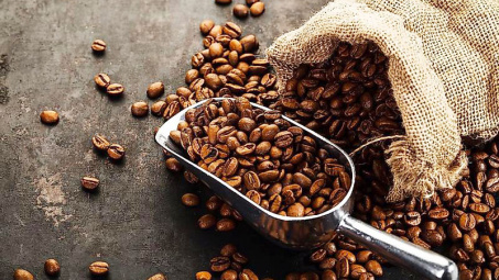 Giá cà phê ngày 17/4: Thế giới giảm, trong nước ổn định