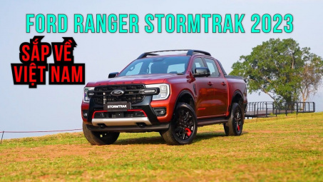 Xem chi tiết Ford Ranger Stormtrak 2023 trước khi về Việt Nam