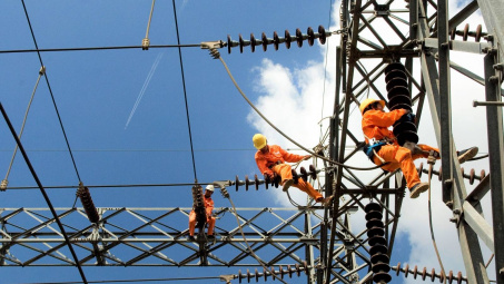 Nỗ lực đảm bảo cung cấp đủ điện cho phát triển kinh tế - xã hội