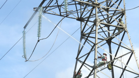 Đảm bảo lưới điện truyền tải trên địa bàn tỉnh Đăk Nông vào thời điểm giao mùa